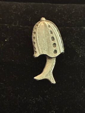 Vintage EUC Pewter Polka Dot Mushroom Brooch pin, signed METZKE